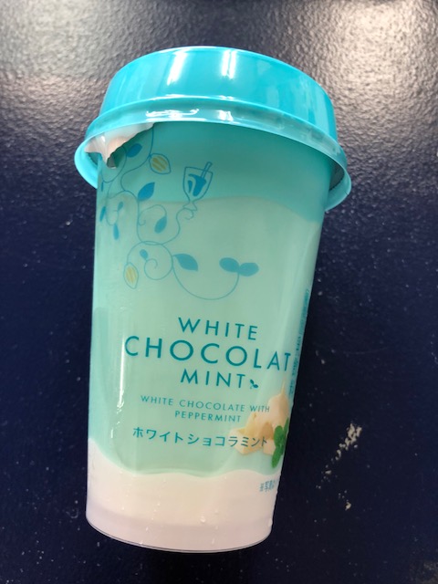 Yuuki | 赤城乳業 黒いチョコミント🍫🌿 11月19日発売