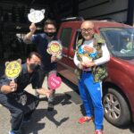 大和店♪リピーター横浜市瀬谷区T様よりマツダロードスターのタイヤ交換を承りました♪スタッフと一緒にパチリ♪