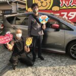 湘南平塚店♪N様NISSANノートのタイヤ交換♪スタッフとパチリもご一緒に!「ネットでタイヤを購入して¥15,000~¥20,000のお得に」!! 湘南平塚店♪N様NISSANノートのタイヤ交換♪スタッフとパチリもご一緒に!「ネットでタイヤを購入して¥15,000~¥20,000のお得に」!!