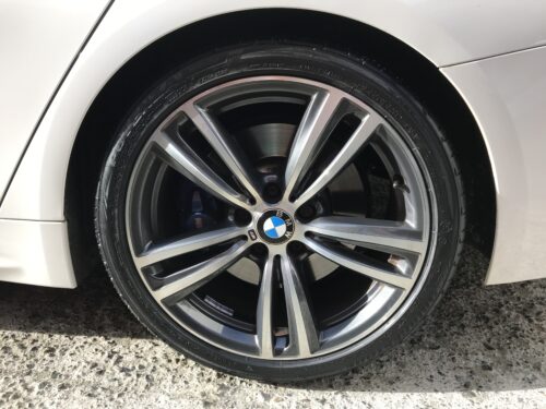 湘南平塚店♪茅ヶ崎市K様BMW4シリーズのタイヤ交換を承りました♪決め手は『予約のしやすさ・家から近い・タイヤが直送できる』から！！