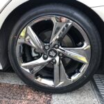 大和店!!大和市M様トヨタ クラウンのタイヤ交換を承りました!!スタッフとパチリもご一緒に!! 大和店!!大和市M様トヨタ クラウンのタイヤ交換を承りました!!スタッフとパチリもご一緒に!!