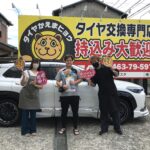 平塚店♪T様カローラCROSSのタイヤ交換を承りました♪