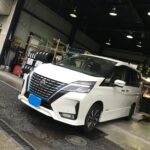 大和店♪大和市K様よりトヨタ セレナのタイヤ交換を承りました♪スタッフとご一緒パチリも！！