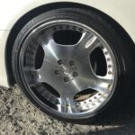 湘南平塚店♪ D様 プレジデントのタイヤ交換を承りました♪スタッフとパチリもご一緒に！！