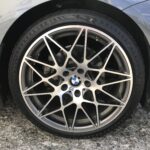 湘南平塚店♪平塚市N様よりBMW3シリーズのタイヤ交換を承りました♪決め手は「家から近いから・安さ・タイヤを直送できるから」！！