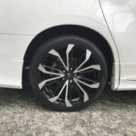 湘南平塚店♪平塚市M様よりトヨタアルファードハイブリッドのタイヤ交換を承りました♪決め手は「予約のしやすさ、家から近いから、タイヤが直送できるから」♪スタッフとパチリもご一緒に!! 湘南平塚店♪平塚市M様よりトヨタアルファードハイブリッドのタイヤ交換を承りました♪決め手は「予約のしやすさ、家から近いから、タイヤが直送できるから」♪スタッフとパチリもご一緒に!!