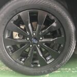 湘南平塚店♪茅ケ崎市H様よりSUBARUレガシィアウトバックのタイヤ交換を承りました♪決め手は「価格・雰囲気・家から近いから・タイヤが直送出来るから・技術力」♪スタッフとパチリもご一緒に!! 湘南平塚店♪茅ケ崎市H様よりSUBARUレガシィアウトバックのタイヤ交換を承りました♪決め手は「価格・雰囲気・家から近いから・タイヤが直送出来るから・技術力」♪スタッフとパチリもご一緒に!!