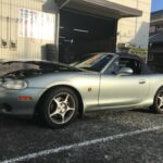 湘南平塚店♪平塚市T様よりマツダロードスターのタイヤ交換を承りました♪決め手は「家から近いから、技術力」♪スタッフとパチリもご一緒に！！