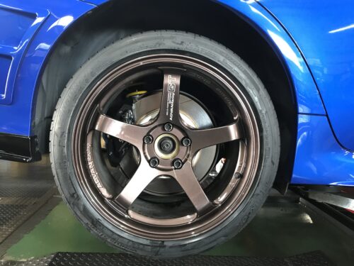 湘南平塚店♪平塚市T様よりSUBARUのインプレッサWRX STIのタイヤ交換を承りました♪決め手は「近さ・安さ・タイヤを直送できるから」！！