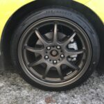 湘南平塚店♪K様よりスズキスイフトスポーツのタイヤ交換を承りました♪決め手は「価格、家から近いから、技術力」♪スタッフとパチリもご一緒に！！