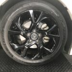 湘南平塚店♪平塚市O様よりTOYOTA C-HRのタイヤ交換を承りました♪決め手は「家から近いから」♪スタッフとパチリもご一緒に！！