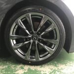 湘南平塚店♪秦野市S様よりLEXUS IS300H F-sportのタイヤ交換を承りました♪決め手は「価格・予約のしやすさ」♪スタッフとパチリもご一緒に！！