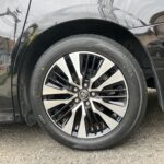 大和店♪K様よりトヨタ ヴェルファイアのタイヤ交換を承りました♪決め手は「予約のしやすさ」♪スタッフとパチリもご一緒に！！