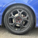 大和店♪大和市S様スバル WRX S4のタイヤ交換を承りました♪決め手は「タイヤを直送できるから」♪スタッフとパチリもご一緒に！！