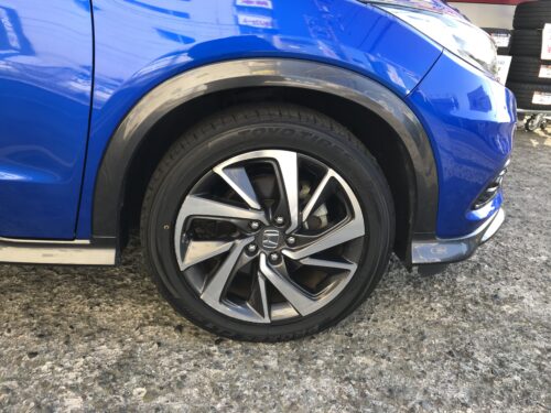 湘南平塚店♪横浜市N様お得なコミコミセットで！HONDA ベゼル ツーリングのタイヤ交換♪決め手は『安さ』！！