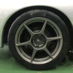 湘南平塚店♪平塚市M様よりマツダRX7のタイヤ交換を承りました♪決め手は「近さ、安さ、予約のしやすさ、タイヤを直送できるから」♪スタッフとパチリもご一緒に！！