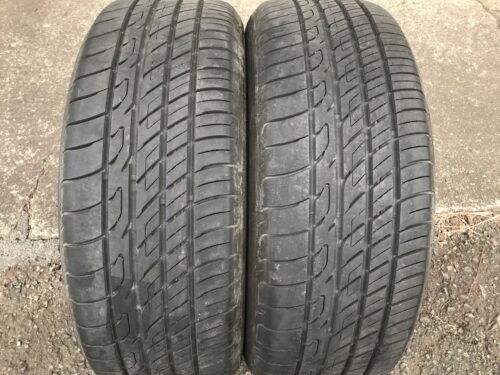 ヤフオク♪AUTOBACS OVERTAKE RV2 215/60R17　96H　オーバーテイクRV2　215/60-17　中古タイヤ2本　オートバックスオリジナルブランド