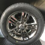 湘南平塚店♪伊勢原市F様NISSAN エルグランドのタイヤ交換を承りました♪決め手は「前回も問題なく対応してもらったため」♪スタッフとパチリもご一緒に!! 湘南平塚店♪伊勢原市F様NISSAN エルグランドのタイヤ交換を承りました♪決め手は「前回も問題なく対応してもらったため」♪スタッフとパチリもご一緒に!!