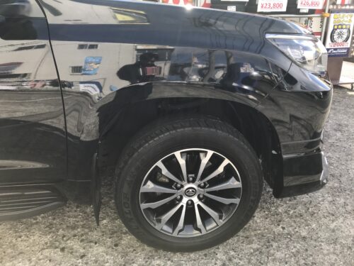 湘南平塚店♪平塚市S様 TOYOTA ランドクルーザープラドのタイヤ交換を承りました♪決め手は「価格・予約のしやすさ・家から近いから」♪スタッフとパチリもご一緒に!! 湘南平塚店♪平塚市S様 TOYOTA ランドクルーザープラドのタイヤ交換を承りました♪決め手は「価格・予約のしやすさ・家から近いから」♪スタッフとパチリもご一緒に!!