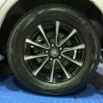 大和店♪横浜市K様TOYOTA ウイッシュのタイヤ交換を承りました♪決め手は「近さ・予約のしやすさ」♪スタッフとパチリもご一緒に！！