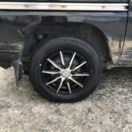 湘南平塚店♪平塚市O様よりSUBARU DIASのタイヤ交換をお得なコミコミセットで承りました♪決め手は「安さ・お客様の声を見て」♪スタッフとパチリもご一緒に！！