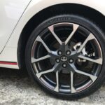 湘南平塚店♪茅ヶ崎市S様 TOYOTA プリウス PHVのタイヤ交換を承りました♪決め手は「HPの見やすさ・予約のしやすさ・タイヤを直送できるから」！！