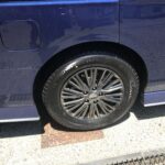 大和店♪大和市H様日産 セレナのタイヤ交換を承りました♪決め手は「安さ・口コミ」♪スタッフとパチリもご一緒に!! 大和店♪大和市H様日産 セレナのタイヤ交換を承りました♪決め手は「安さ・口コミ」♪スタッフとパチリもご一緒に!!