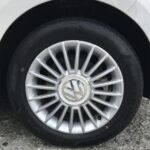 湘南平塚店♪平塚市H様 VW UP!のタイヤ交換を承りました♪決め手は「価格・予約のしやすさ・雰囲気・家から近いから・タイヤが直送出来るから・技術力」！！