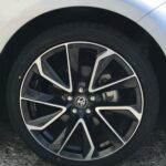 湘南平塚店♪寒川町H様よりトヨタカローラスポーツのタイヤ交換を承りました♪決め手は「近さ、予約のしやすさ、HPの見やすさ、タイヤを直送できるから」！！