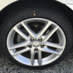 湘南平塚店♪藤沢市H様 TOYOTA クラウンのタイヤ交換を承りました♪決め手は「近さ・タイヤを直送できるから」♪スタッフとパチリもご一緒に！！