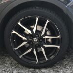 湘南平塚店♪足柄上郡大井町H様トヨタ CH-Rのタイヤ交換を承りました♪決め手は「予約のしやすさ・雰囲気・技術力」♪スタッフとパチリもご一緒に！！