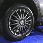 大和店♪大和市T様ダイハツ ミラeⅰsのタイヤ交換を「コミコミセット」で決め手は「近さ・安さ」♪スタッフとパチリもご一緒に!! 大和店♪大和市T様ダイハツ ミラeⅰsのタイヤ交換を「コミコミセット」で決め手は「近さ・安さ」♪スタッフとパチリもご一緒に!!