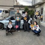大和店♪K様 ダイハツ コペンのタイヤ交換を承りました♪決め手は「近さ」♪スタッフとパチリもご一緒に!! 写真 2025-11-16 16 10 41