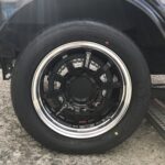 湘南平塚店♪鎌倉市Y様 SUZUKI ジムニーのタイヤ交換を承りました♪決め手は「近さ・安さ・タイヤを直送できるから」♪スタッフとパチリもご一緒に！！