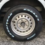 湘南平塚店♪鎌倉市I様TOYOTA ハイエースのタイヤ交換を承りました♪決め手は「予約のしやすさ・タイヤを直送できるから・前回、前々回と丁寧に対応頂けたので」♪スタッフとパチリもご一緒に!! 写真 2025-12-03 14 47 55- 鎌倉市I様トヨタハイエースタイヤフェスタ湘南平塚店