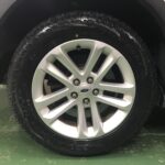 湘南平塚店♪平塚市K様 FORD EXPLORER のタイヤ交換を承りました♪決め手は「価格・家から近いから・タイヤを直送できるから」♪スタッフとパチリもご一緒に!! 写真 2025-11-14 18 46 36- 平塚市K様フォードエクスプローラータイヤフェスタ湘南平塚店