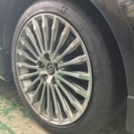湘南平塚店♪K様 TOYOTA クラウン マジェスタ のタイヤ交換を承りました♪決め手は「安さ・予約のしやすさ・何度か利用させて頂き、とても良かったため」♪スタッフとパチリもご一緒に!! 写真 2026-08-22 16 17 12- K様トヨタクラウンマジェスタタイヤフェスタ湘南平塚店